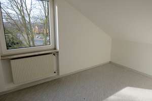 3ZBK IM DACHGESCHOSS * 51 M² * GROSSER GARTEN FÜR ALLE MIETER – Sürenbrede 21, 33428 Harsewinkel – Vorschaubild 4