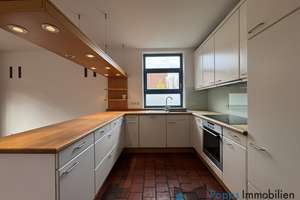 Geräumiges Zweifamilienhaus mit Balkon, Garten und Carport – Die vollständige Adresse der Immobilie erhältst du vom Anbieter., 65779 Kelkheim (Taunus) – Vorschaubild 4