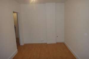 Charmante, gemütliche 2,5-Zimmer-Altbau-DG-Wohnung in Rheinnähe für junge Leute – Kanzlerstraße 29, 47119 Laar, Duisburg – Vorschaubild 7