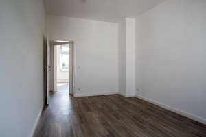 Helle sanierte 2-Zimmer-Altbauwohnung mit Einbauküche im Reiherstiegviertel – Veringstraße 10, 21107 Wilhelmsburg, Hamburg – Vorschaubild 2