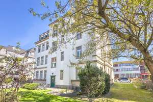 ERSTKLASSIGE 2 ZI. DACH-WOHNUNG IN STILVOLLER GRÜNDERZEITVILLA-IN BEGEHRTER RUHIGER LAGE – Dornblüthstraße 26, 1277 Striesen-Ost, Dresden – Vorschaubild 4