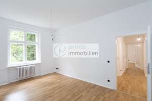Ein Stück Berliner Architekturgeschichte – helle 2-Zimmer-Wohnung in Friedrichshain