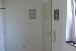 Pforzheim-Haidach Frisch renovierte, helle 3-Zimmer-Wohnung mit Balkon und Tiefgarage  – Kösliner Str. 3, 75181 Haidach, Pforzheim – Vorschaubild 8