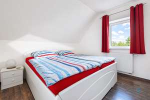 Wohnhaus mit vier Wohneinheiten in attraktiver Feldrandlage von Langballig – Die vollständige Adresse der Immobilie erhältst du vom Anbieter., 24977 Langballig – Vorschaubild 24