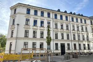 Helle 1-Raum-Wohnung mit separater Küche in zentraler Lage