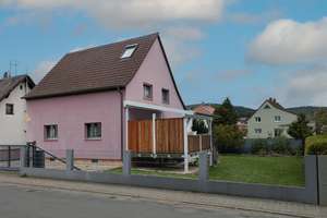 Sofort Einziehen: Top-gepflegtes EFH in ruhiger Lage mit schönem Garten in Höchst wartet auf Sie! – Die vollständige Adresse der Immobilie erhältst du vom Anbieter., 64739 Höchst im Odenwald – Vorschaubild 2