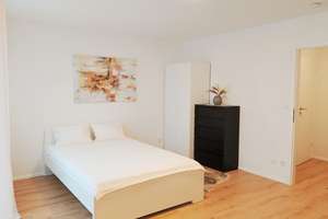 Moderne, TOP-renovierte, vollmöblierte 1-Zimmer Wohnung mit Balkon, Einbauküche und TG-Stellplatz – Erlanger Str. 23, 90765 Ronhof, Kronach, Fürth – Vorschaubild 2