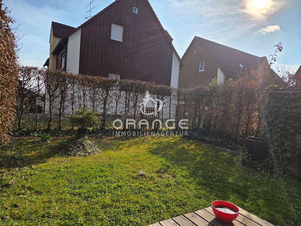 Immobilie in Hengersberg - ***Charmante 3-Zimmer-Maisonette-Wohnung mit Gartenanteil*** - Bild 0