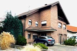 Zweiparteienhaus auf großem Sonnengrundstück in Erkelenz-OT zu verkaufen! – Die vollständige Adresse der Immobilie erhältst du vom Anbieter., 41812 Erkelenz – Vorschaubild 2
