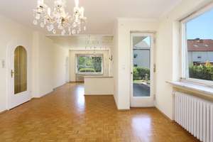 Augsburg-Göggingen | Einfamilienhaus mit hervorragender Substanz in zweiter Reihe – Die vollständige Adresse der Immobilie erhältst du vom Anbieter., 86199 Göggingen-Süd, Augsburg – Vorschaubild 8