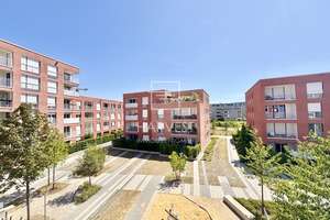 Lichtdurchflutete 3-Zimmer-Wohnung mit großzügiger Loggia und zwei Bädern – Die vollständige Adresse der Immobilie erhältst du vom Anbieter., 81245 Neupasing, München – Vorschaubild 1