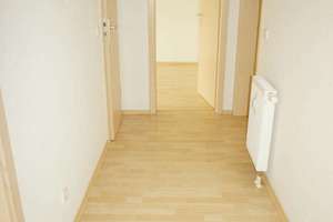 Frei ab 1.4.26 - im 2. OG mit Laminat und Balkon am Heimgarten – Zschopauer Str. 249c, 9126 Gablenz, Chemnitz – Vorschaubild 4