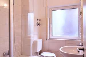 Charmantes 1-Zimmer-Appartement mit moderner Ausstattung und Balkon in ruhiger Lage. – Die vollständige Adresse der Immobilie erhältst du vom Anbieter., 23554 Sankt Lorenz Nord, Lübeck – Vorschaubild 10