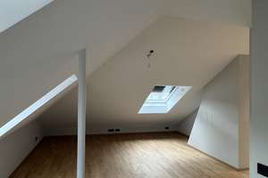 Helle 3 Zimmer Dachwohnung mit Festungsblick – Egloffsteinstraße 2, 97072 Sanderau, Würzburg – Vorschaubild 11