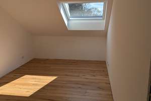 Neu Entstandene DG Wohnung in Obermenzing mit EBK – Die vollständige Adresse der Immobilie erhältst du vom Anbieter., 81247 Obermenzing, München – Vorschaubild 10