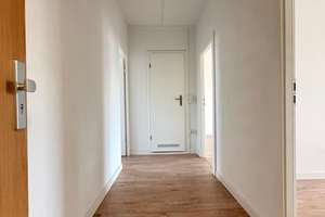 * SCHÖNE * 3 Zimmerwohnung mit  EBK & BALKON * – 39130 Neu Olvenstedt, Magdeburg – Vorschaubild 8