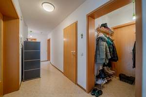 Grundsolides Mehrfamilienhaus in Oberkirch: 4 Wohneinheiten, großer Garten, 3 Balkone, 2 Garagen – Die vollständige Adresse der Immobilie erhältst du vom Anbieter., 77704 Oberkirch – Vorschaubild 25