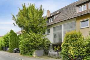 3-Familienhaus mit schönem Grundstück in begehrter Lage – Stuttgart – Vorschaubild 1