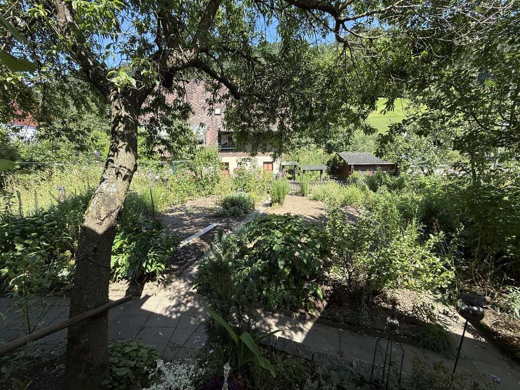 Immobilie in Hausach - Wohnhaus in Hausach mit Garten, Terrasse, Garage & Stellplätzen - Bild 3