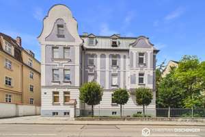 Stilvolle Altbauwohnung in denkmalgeschütztem Jugendstilgebäude