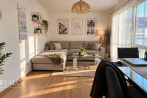ATTRAKTIVE 2-ZIMMER-WOHNUNG MIT BALKON, AUFZUG & TIEFGARAGENSTELLPLATZ – 90763 Nördliche Südstadt, Fürth – Vorschaubild 3