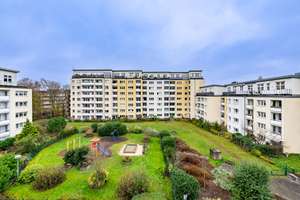 Top geschnittene 4 Zi Wohnung mit Aufzug und Balkon, Nähe UKE und Beiersdorf, zum Selbstgestalten