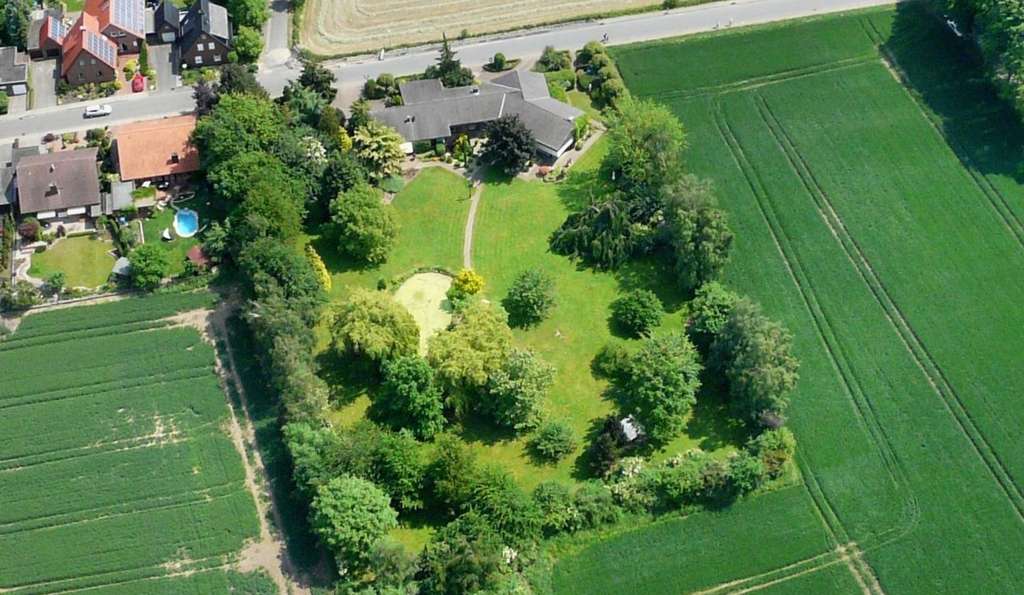 Immobilie in Ochtrup - Provisionsfrei – Anwesen mit parkähnlichem Grundstück und exklusivem Wohnkomfort in einmaliger Lage - Bild 1