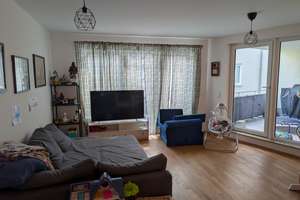 Helle 4 Zimmer Helle 4 Zimmer  Wohnung - Loggia mit Ausblick über ruhigen grünen Innenhof – Watzmannstraße 4, 81541 Obergiesing, München – Vorschaubild 4