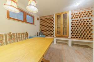 Stilvolle Stadtvilla mit Einliegerwohnung in ruhiger Lage im Ingolstädter Norden – Die vollständige Adresse der Immobilie erhältst du vom Anbieter., 85055 Nordost, Ingolstadt – Vorschaubild 24