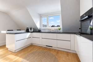 Wohnen über zwei Ebenen mit Dachterrasse und Skylineblick - Frankfurt-Sachsenhausen – 60598 Sachsenhausen-Süd, Frankfurt am Main – Vorschaubild 8