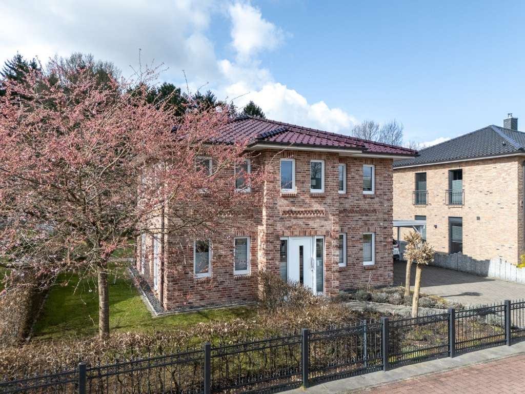 Immobilie in Hasenkrug - Lebenswert Wohnen - Moderne und repräsentatives Stadtvilla für Deine Familie - Bild 1