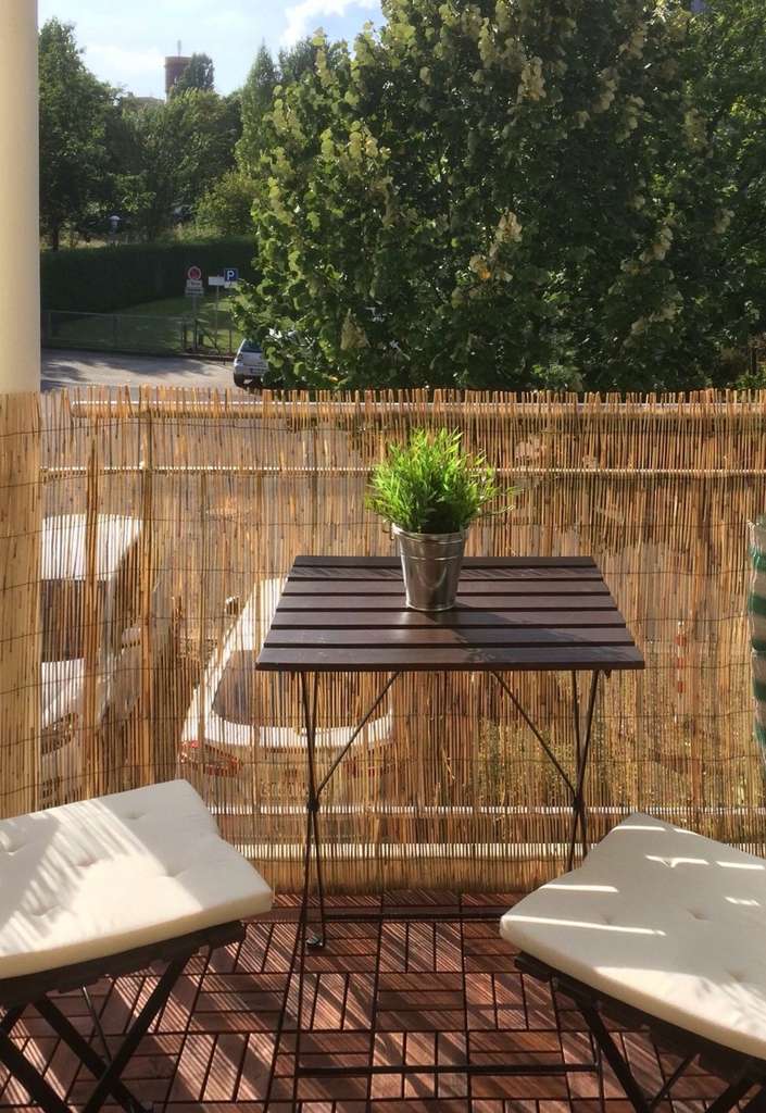 Neu renoviertes Apartment mit Balkon.
