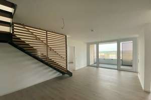 Wunderschöne Maisonette-Wohnung mit herrlichem Ausblick und  2 TG-Stellplätze – Kamillenweg 13a, 38446 Steimker Berg, Wolfsburg – Vorschaubild 2