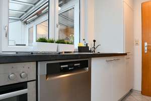 Helle, voll möblierte, großzügige Wohnung mit Balkon in Stuttgart Obertürkheim – Die vollständige Adresse der Immobilie erhältst du vom Anbieter., 70329 Obertürkheim (Ortsteil), Stuttgart – Vorschaubild 13