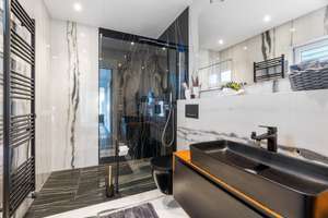 Exklusive Architektenvilla in ruhiger Bestlage – luxuriöses Wohnen in Köln-Lind – Die vollständige Adresse der Immobilie erhältst du vom Anbieter., 51147 Lind, Köln – Vorschaubild 14