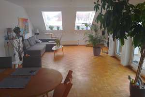 Sehr helle und gemütliche 3 Zi Whg. mit Balkon in Flörsheim-Wicker