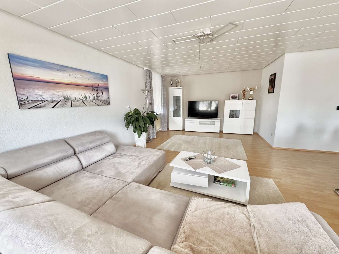 Immobilie in Schauenburg - Der individuelle Wohngenuss!

Komfortables, sehr gepflegtes 1-2 Familienhaus in Schauenburg-OT - Bild 6