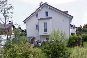 Charmante 2-Zimmer Dachgeschosswohnung in München-Untermenzing