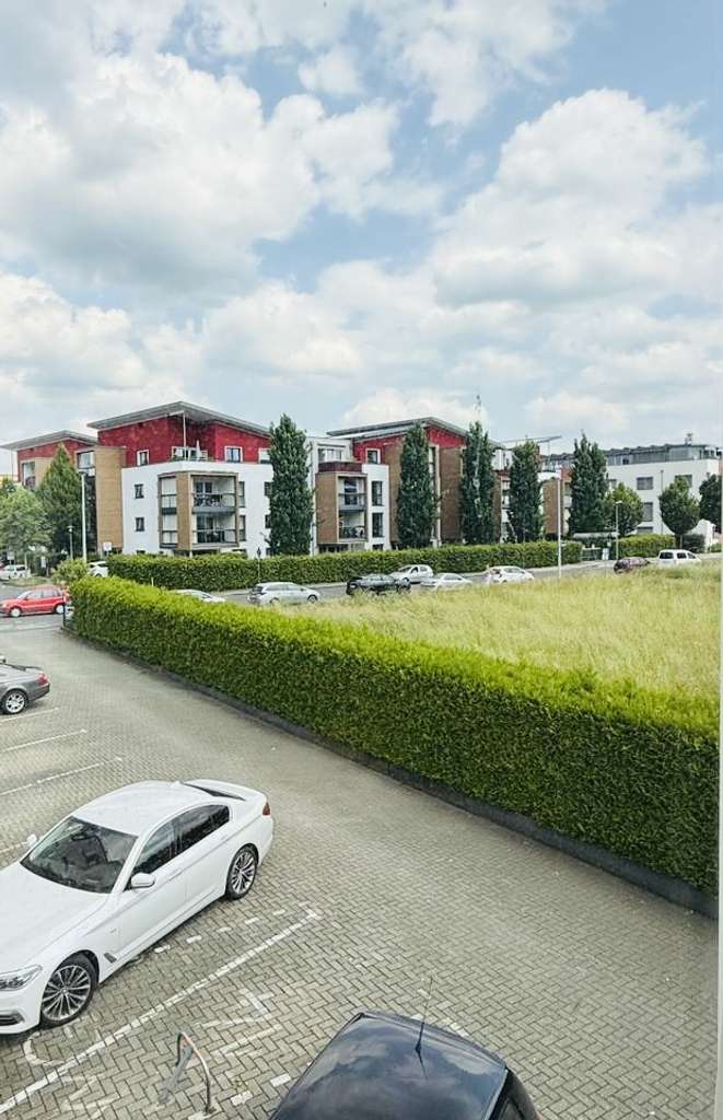 Stilvolle 3-Zimmer-Wohnung mit EBK in Hennef