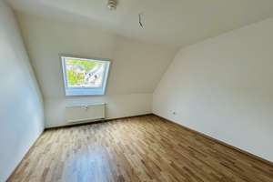 Schöne, sonnige Maisonettewohnung im Mehrfamilienhaus mit Erzgebirgsblick in Hohenstein-Ernstthal – Ottostraße 16, 9337 Hohenstein-Ernstthal – Vorschaubild 14