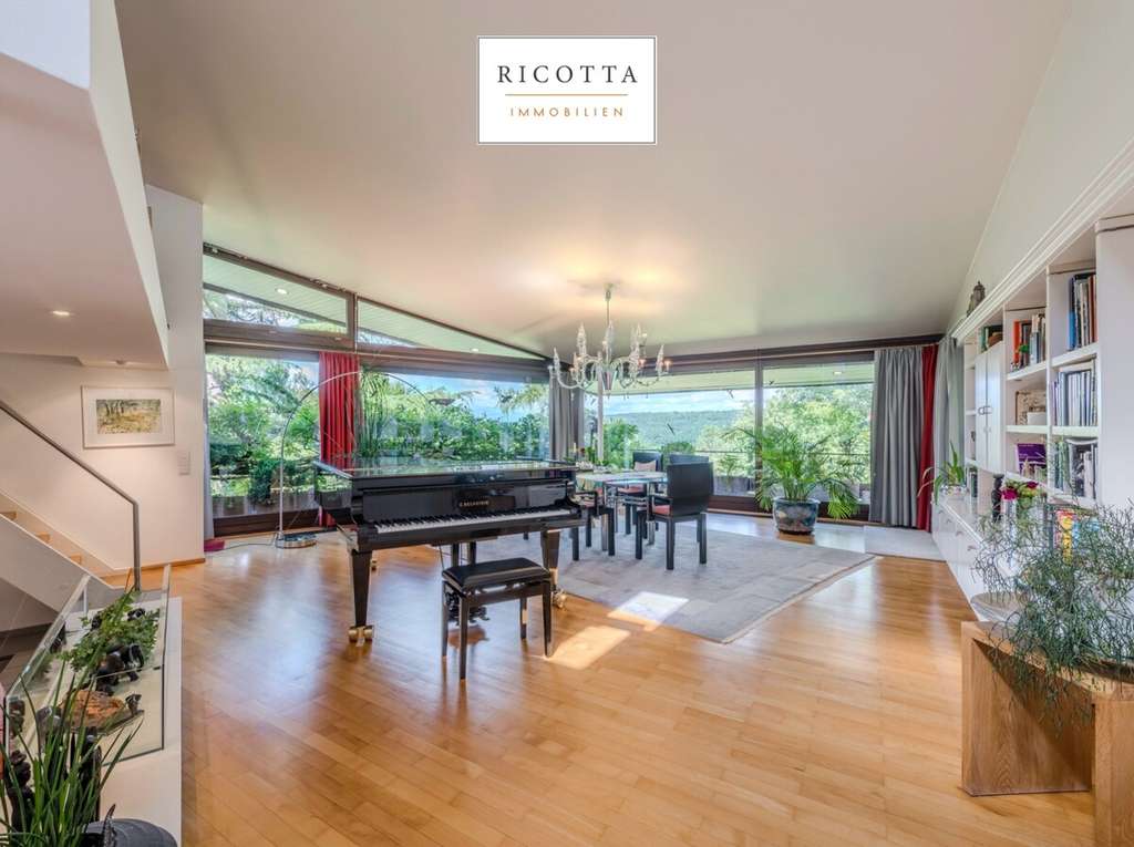 Immobilie in Wernau (Neckar) - Exklusive Haupteinheit im Architektenhaus mit Traumgarten & 446 m² Wohnfläche - Bild 0