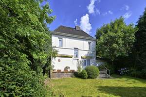 Gepflegte Altbauvilla mit sonnigem Garten in begehrter Lage in Blankenese – Die vollständige Adresse der Immobilie erhältst du vom Anbieter., 22587 Blankenese, Hamburg – Vorschaubild 5