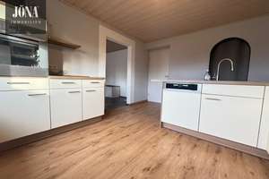 Wohnimmobilie mit großem Garten und Doppelgarage in einem angenehm ruhigen Umfeld – Die vollständige Adresse der Immobilie erhältst du vom Anbieter., 95352 Marktleugast – Vorschaubild 14