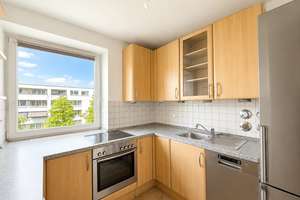 Charmante 3-Zi.-Wohnung | Süd-Loggia | EBK | Duschbad | Parkett | Aufzug | bezugsfrei – Zschokkestr. 63, 80686 Friedenheim, München – Vorschaubild 4