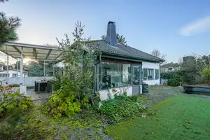Exklusives Einfamilienhaus mit Einliegerwohnung und großem Grundstück in Top-Lage – Heinsberg (Kreis) – Vorschaubild 2