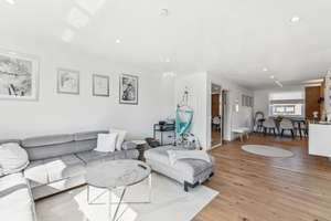 Stilvoll modernisierte 4-Zimmer-Eigentumswohnung in ruhiger Lage von Duisburg-Bergheim – Die vollständige Adresse der Immobilie erhältst du vom Anbieter., 47228 Hochemmerich, Duisburg – Vorschaubild 3