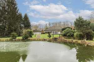 Luxuriös ausgestattete Villa mit Garten und Ausbaupotential in Sackgassenlage in Osterode am Harz – Osterode am Harz (Kreis) – Vorschaubild 1