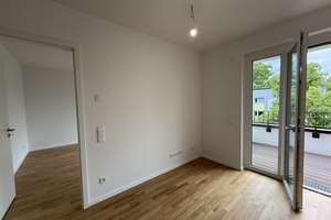 Moderne 2-Zimmer-Neubauwohnung mit Loggia – barrierefrei in grünem Quartier in Weißensee Pankow – Roelckestraße 110, 13086 Weißensee, Berlin – Vorschaubild 16