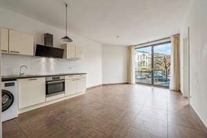 Aufzug, Traumfahrradraum & Fußbodenheizung - bezugsfrei – Die vollständige Adresse der Immobilie erhältst du vom Anbieter., 10249 Friedrichshain, Berlin – Vorschaubild 3