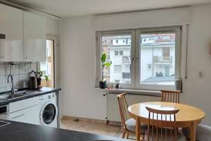 Geräumige 2 Zi. ETW mit sonniger Loggia, WG geeignet 